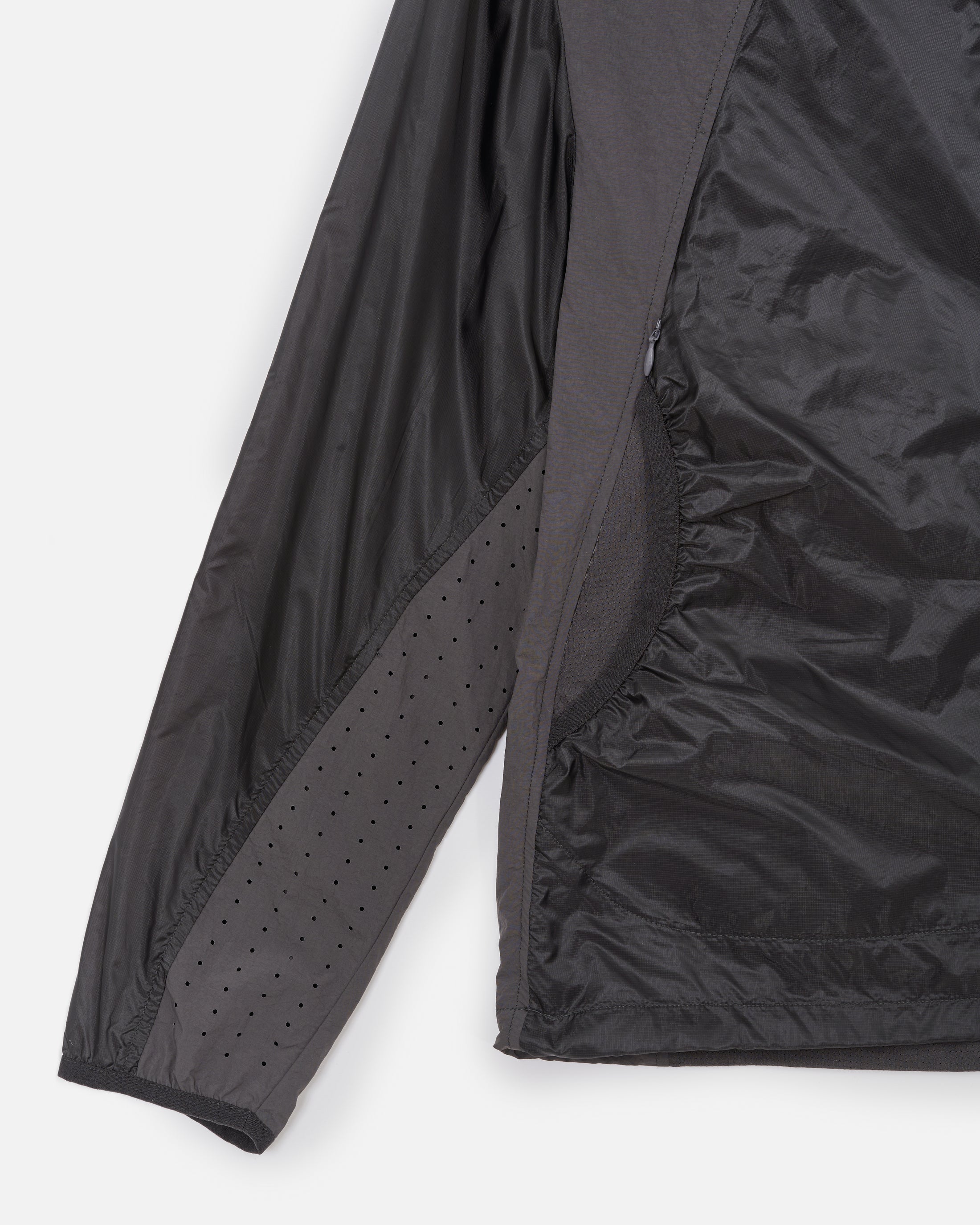 LIGHT TECHNICAL JACKET