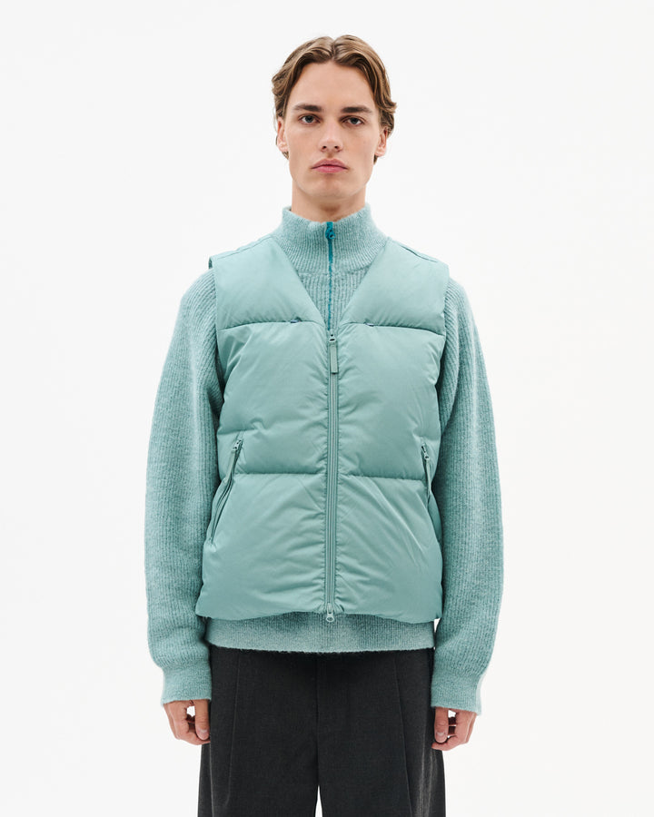 ELEMENT DOWN VEST media