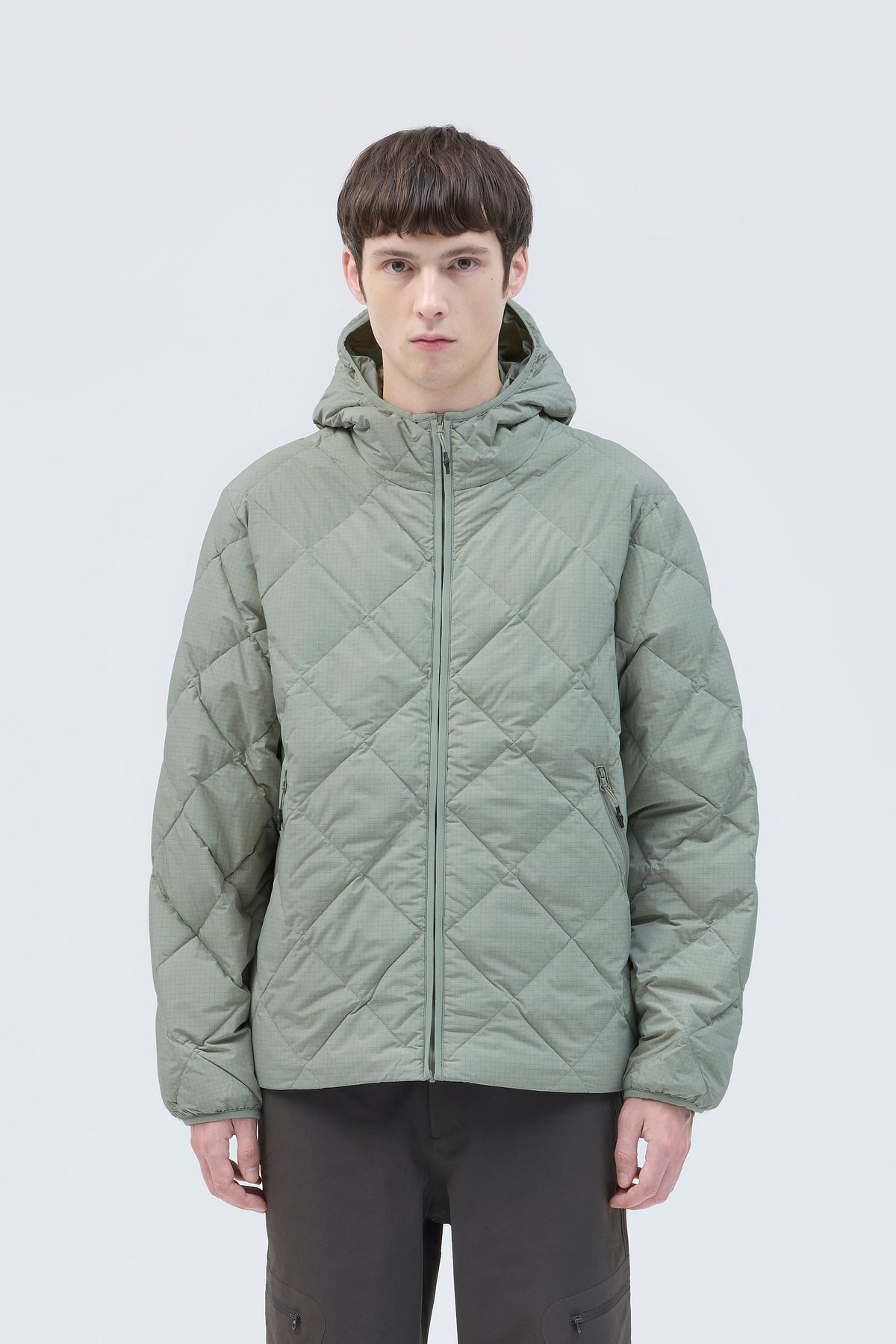 BASE GRID LT DOWN HOODED JACKET
