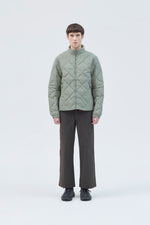 BASE GRID LT DOWN ZIP CHECK JACKET media