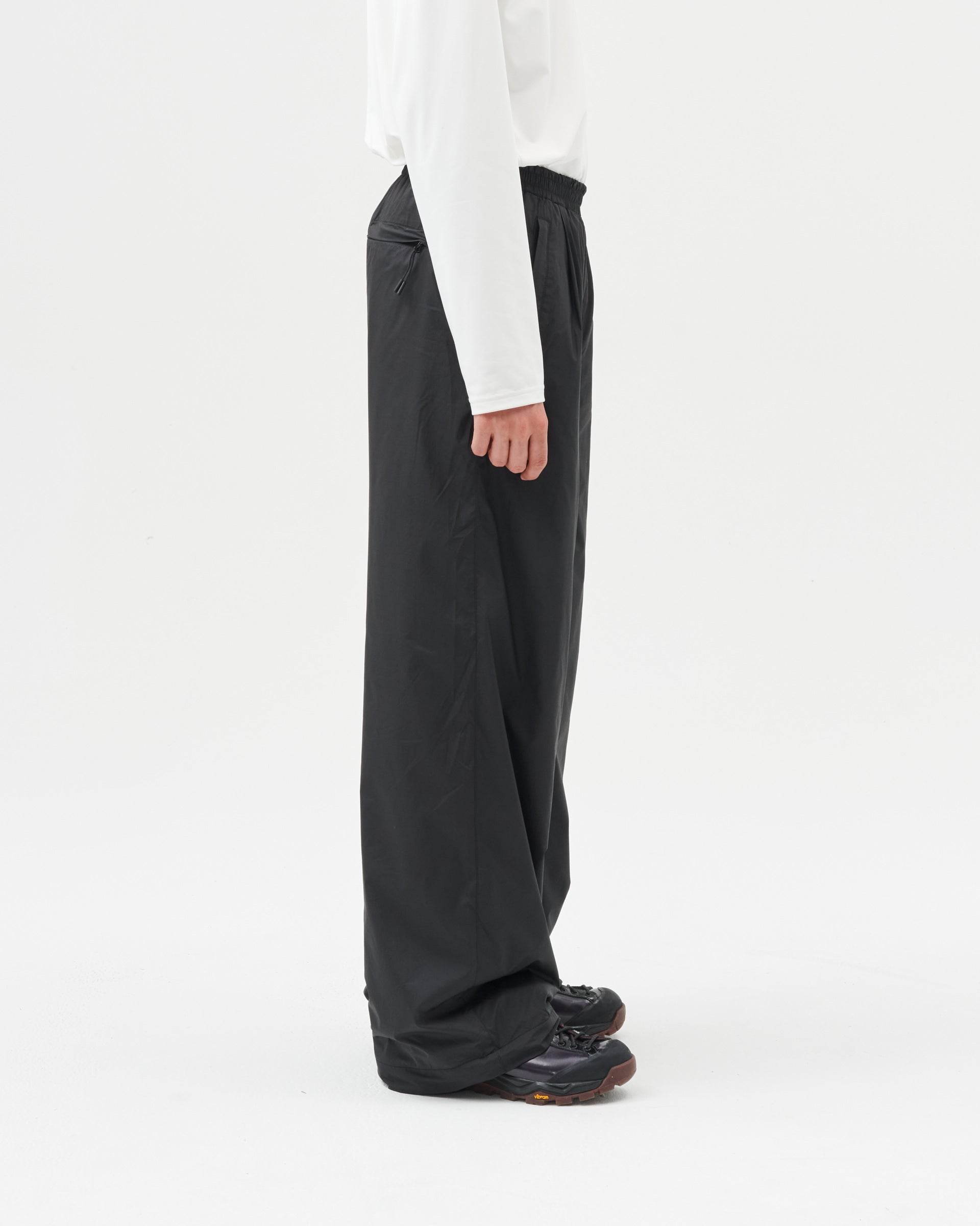 WINDPROOF TROUSER