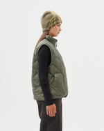 LIGHT DOWN VEST media