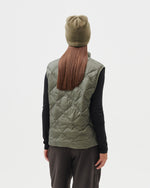 LIGHT DOWN VEST