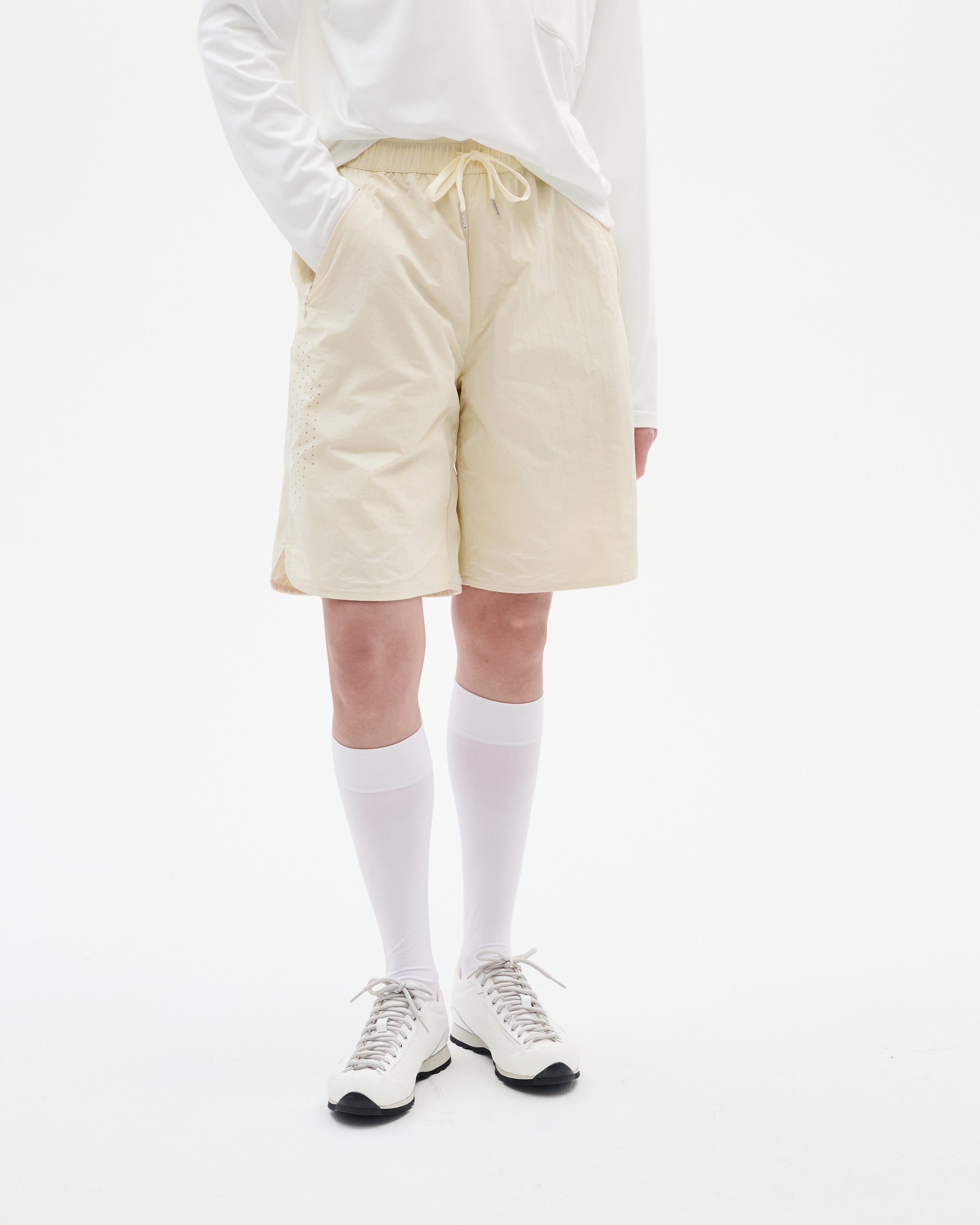 LIGHT TECHNICAL SHORTS