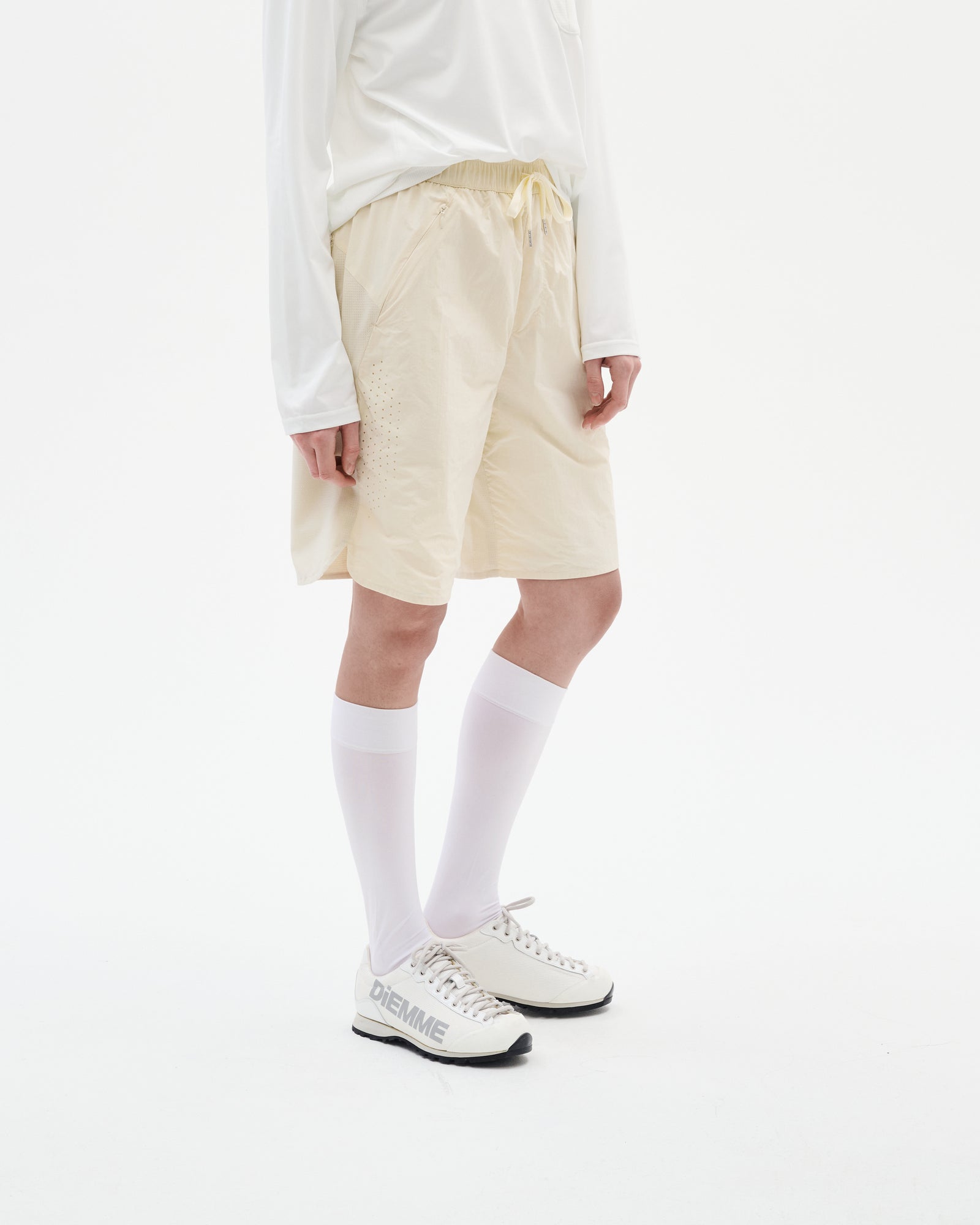 LIGHT TECHNICAL SHORTS