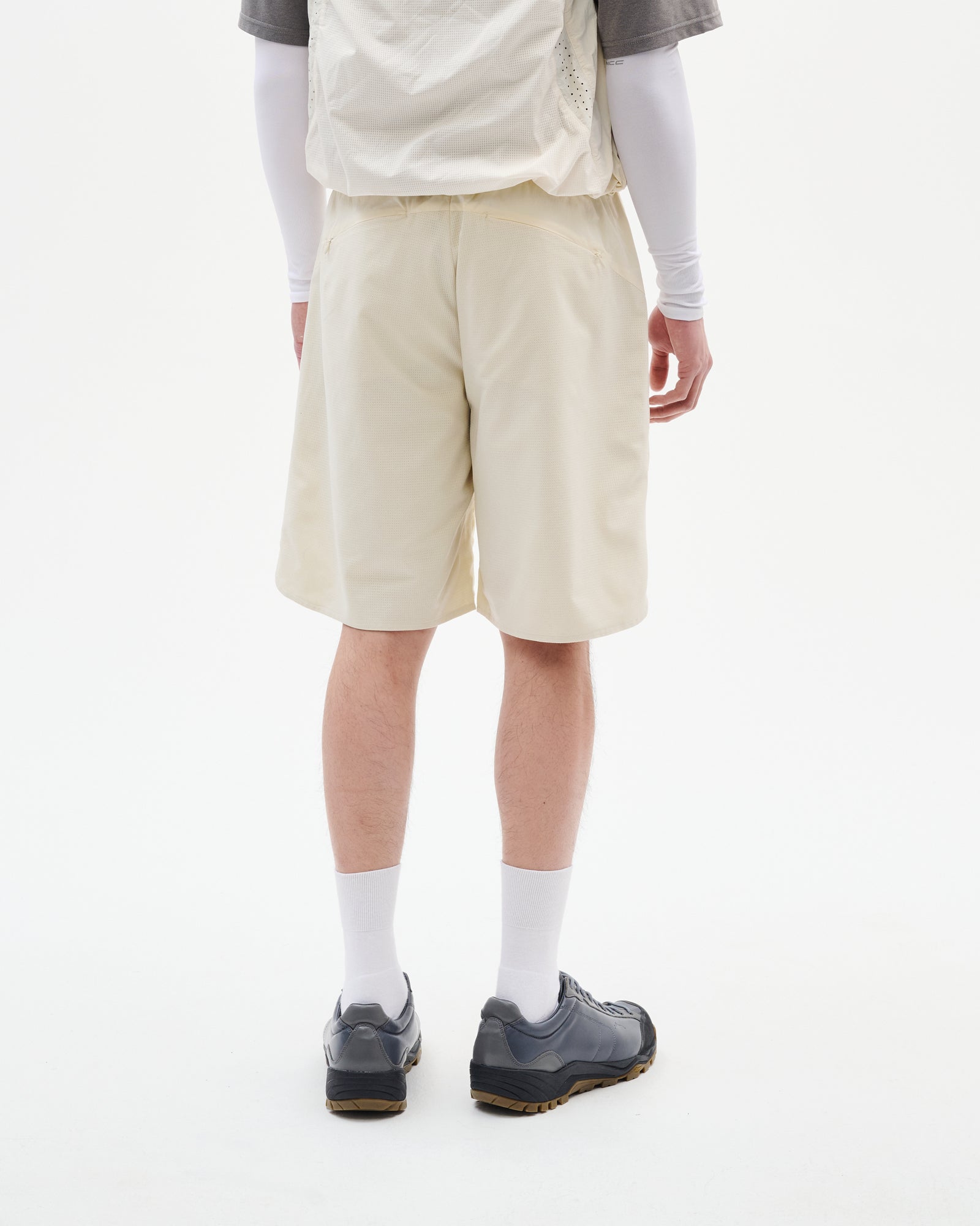 LIGHT TECHNICAL SHORTS