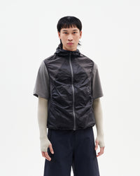 LIGHT TECHNICAL VEST media