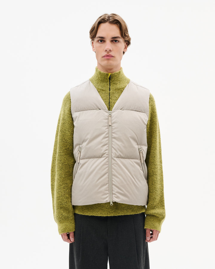 ELEMENT DOWN VEST media
