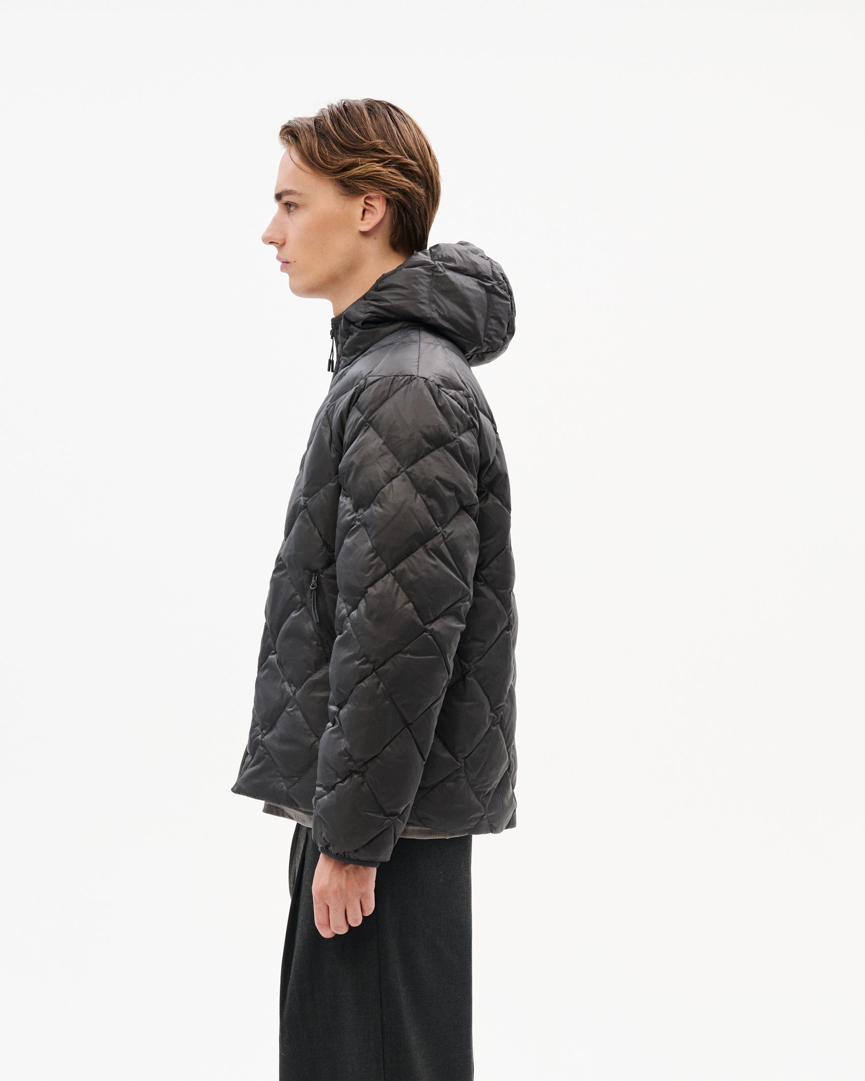 BASE LT DOWN HOODED JACKET