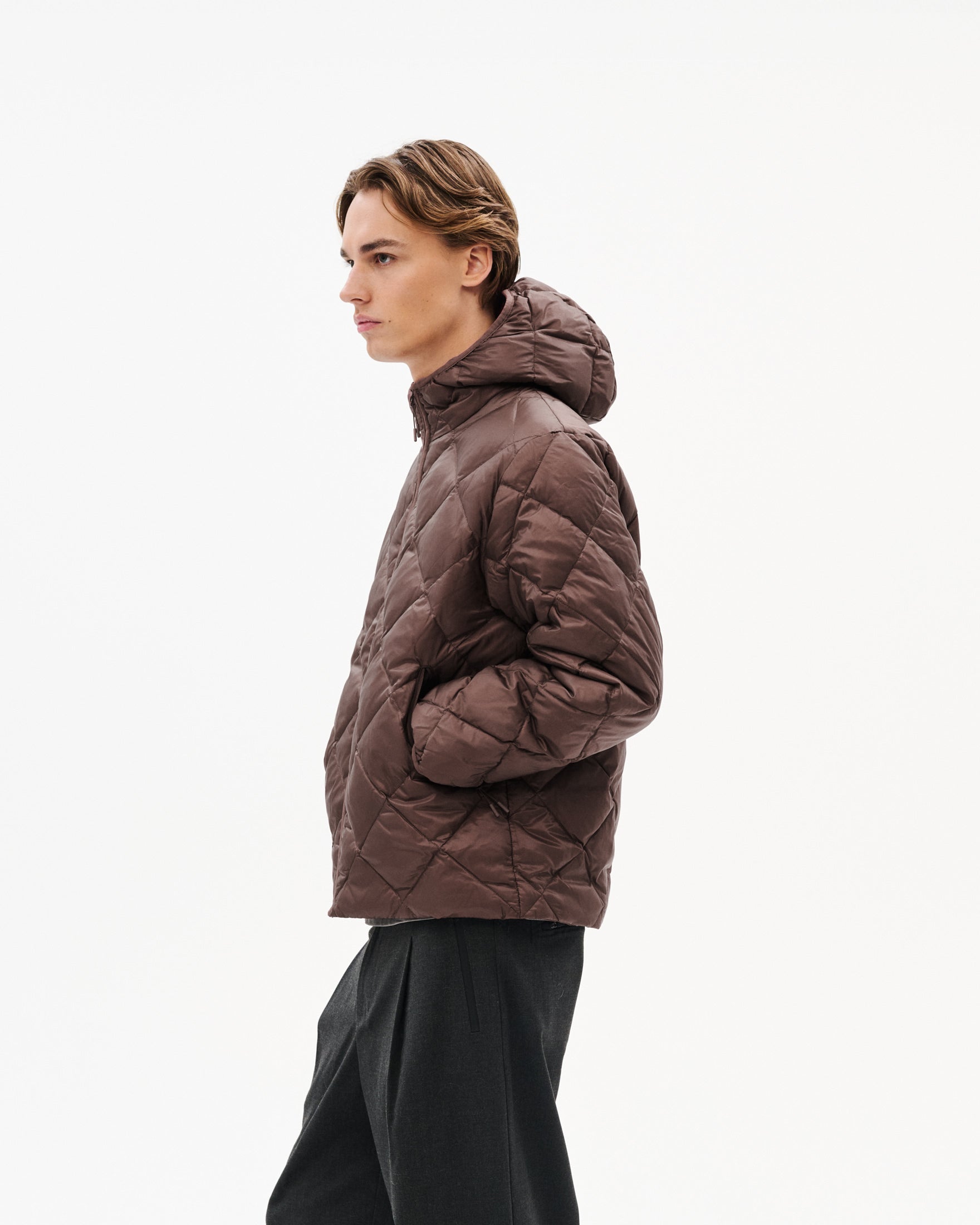 BASE LT DOWN HOODED JACKET