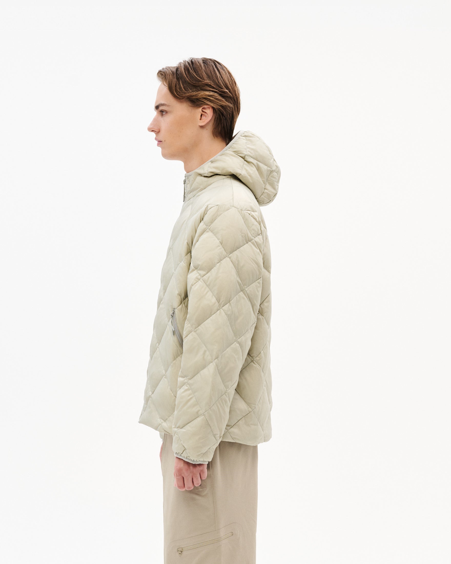 BASE LT DOWN HOODED JACKET