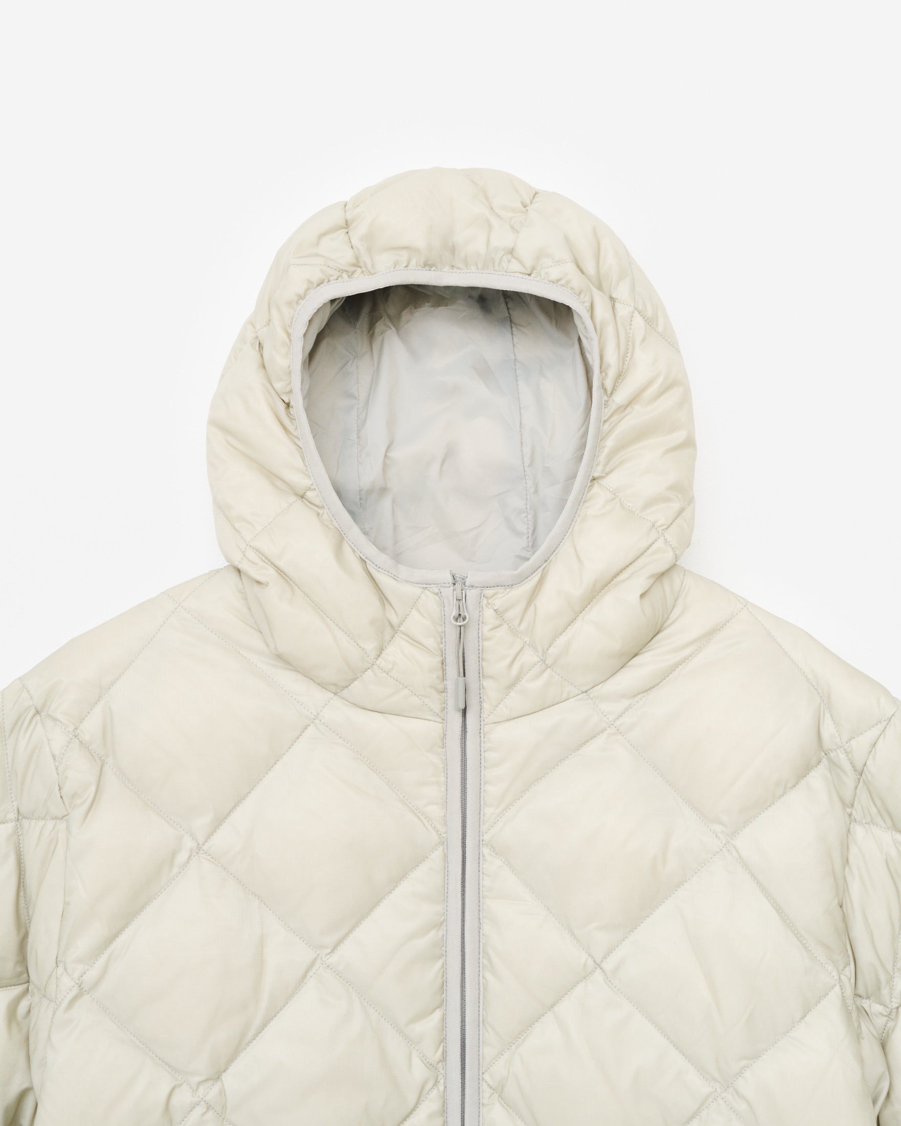 BASE LT DOWN HOODED JACKET