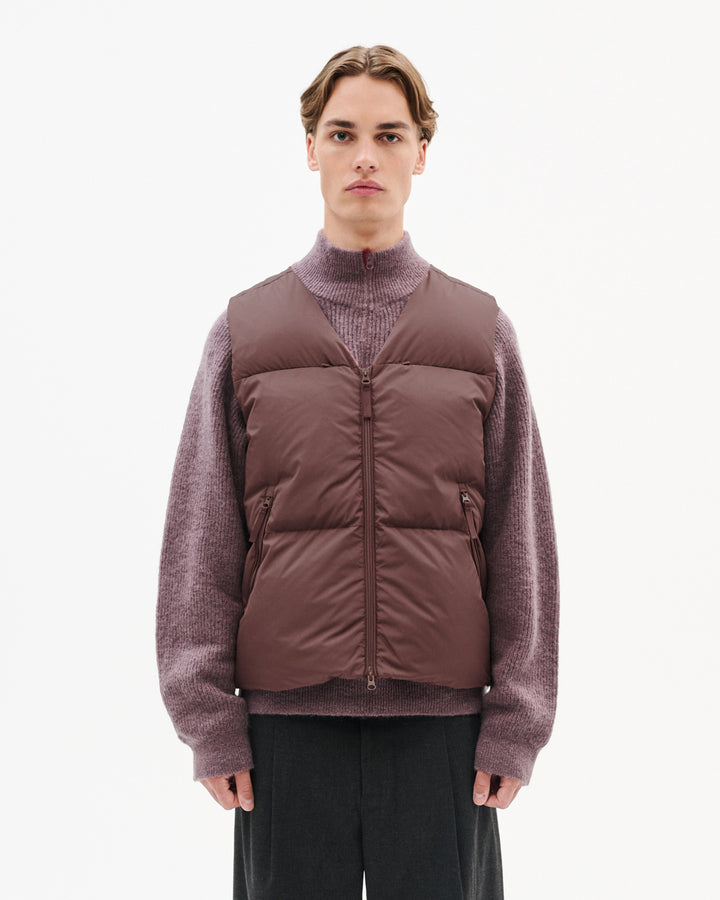 ELEMENT DOWN VEST media
