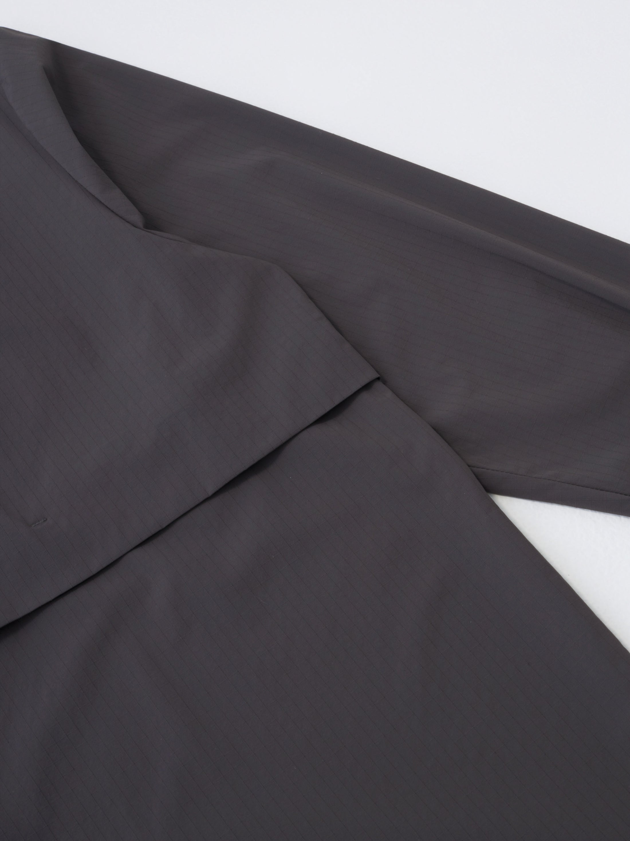 ALIGN BUTTON UP SHIRT