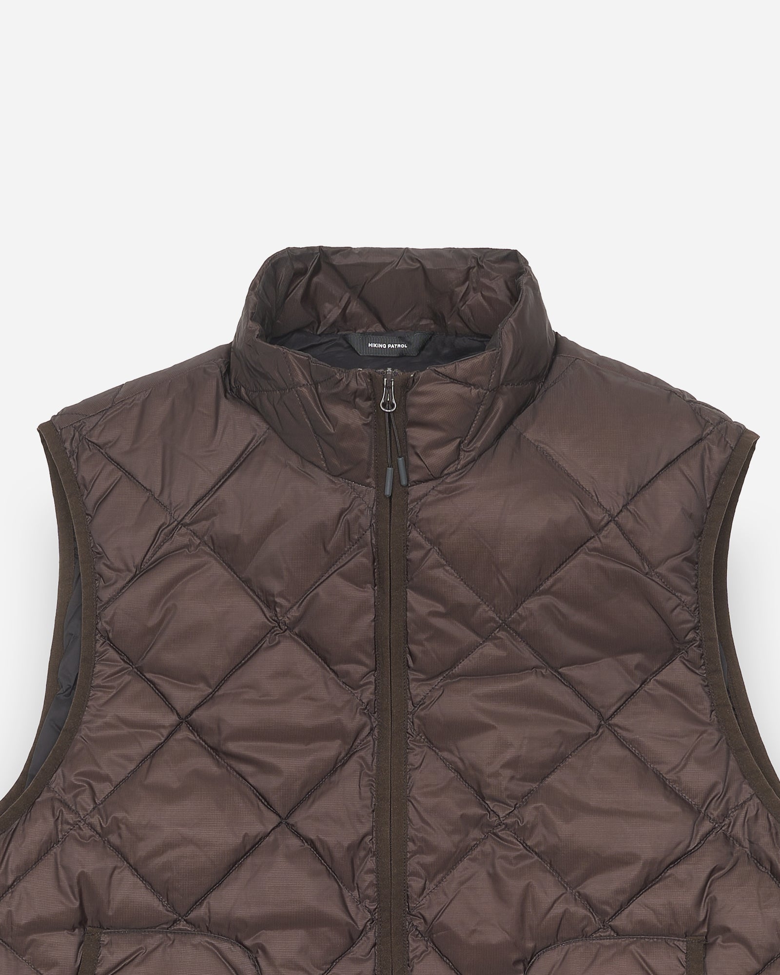 LIGHT DOWN VEST