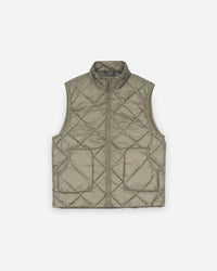 LIGHT DOWN VEST flat model media