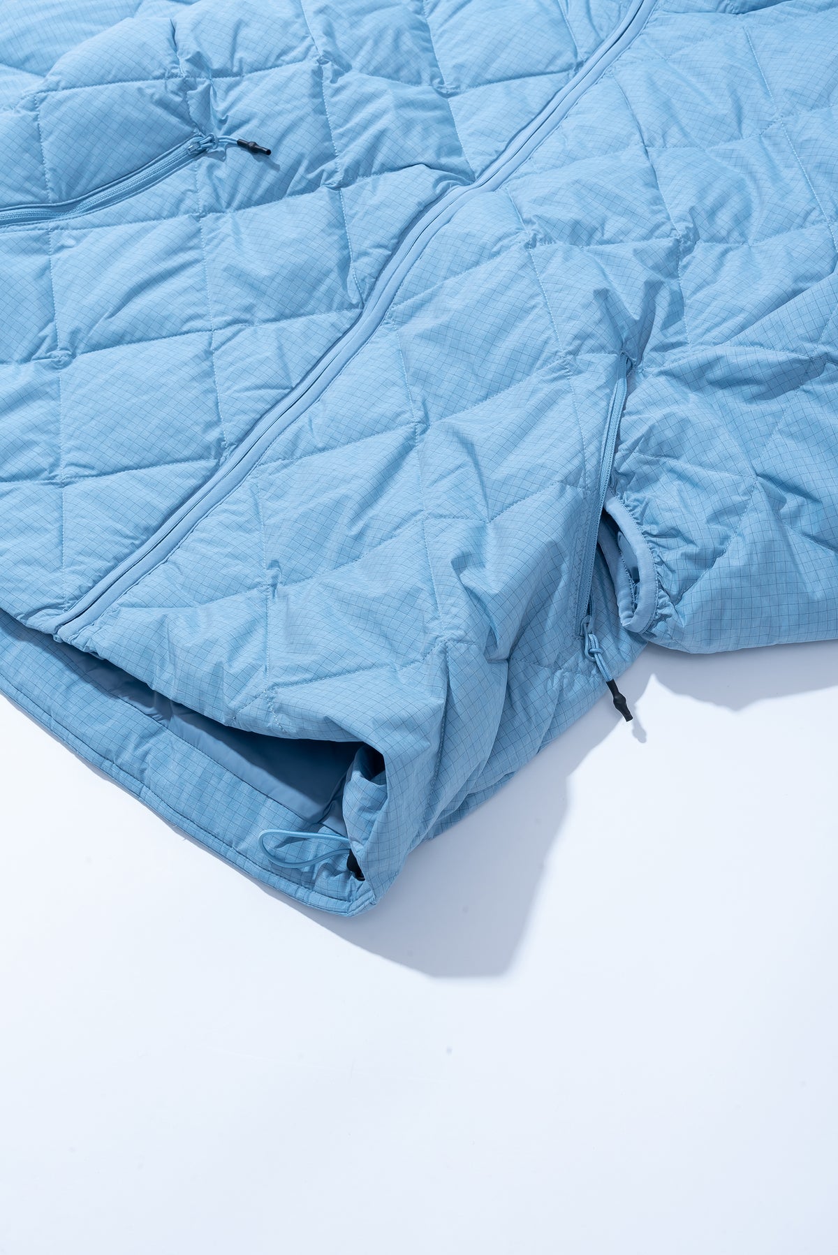 BASE GRID LT DOWN HOODED JACKET