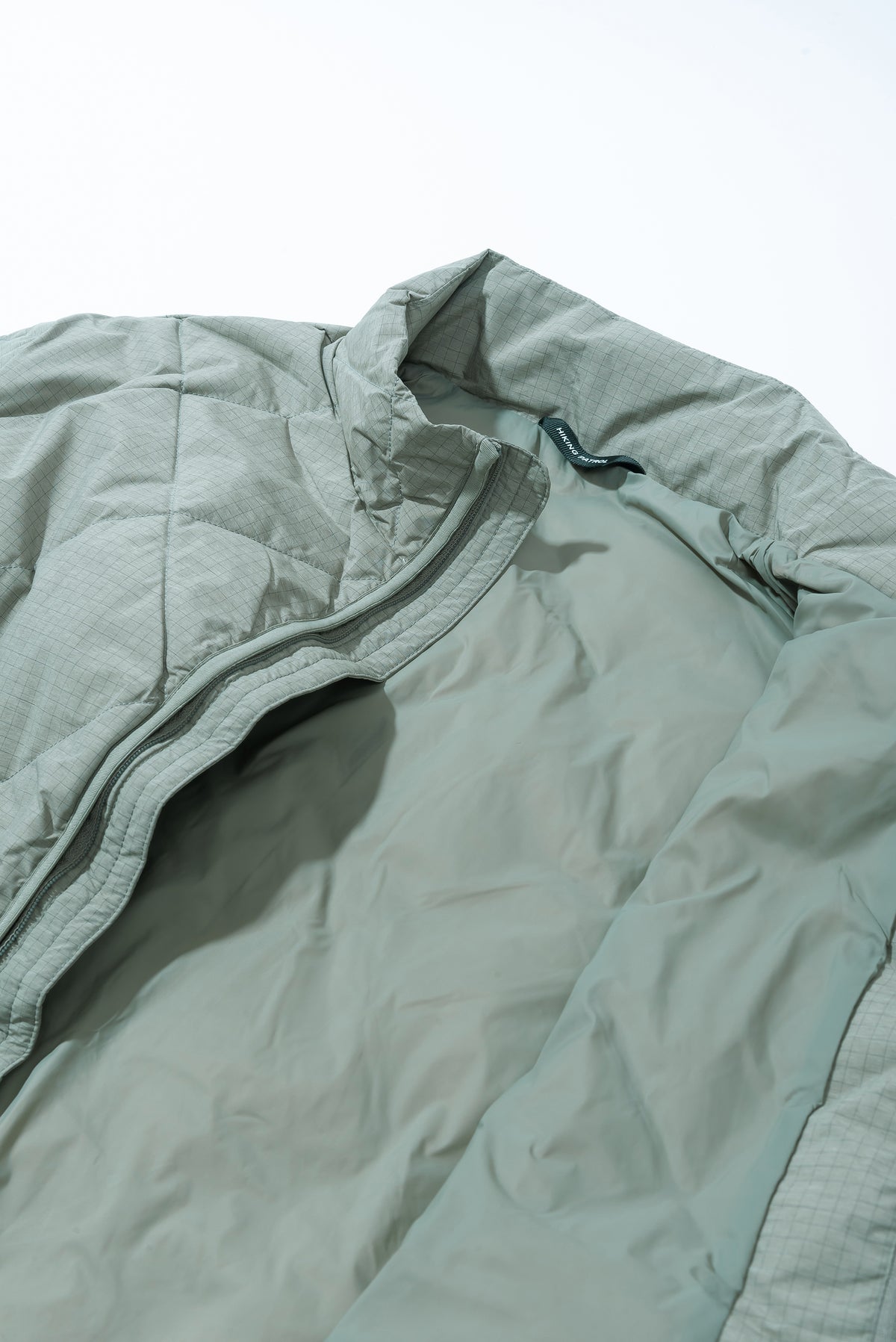 BASE GRID LT DOWN ZIP CHECK JACKET