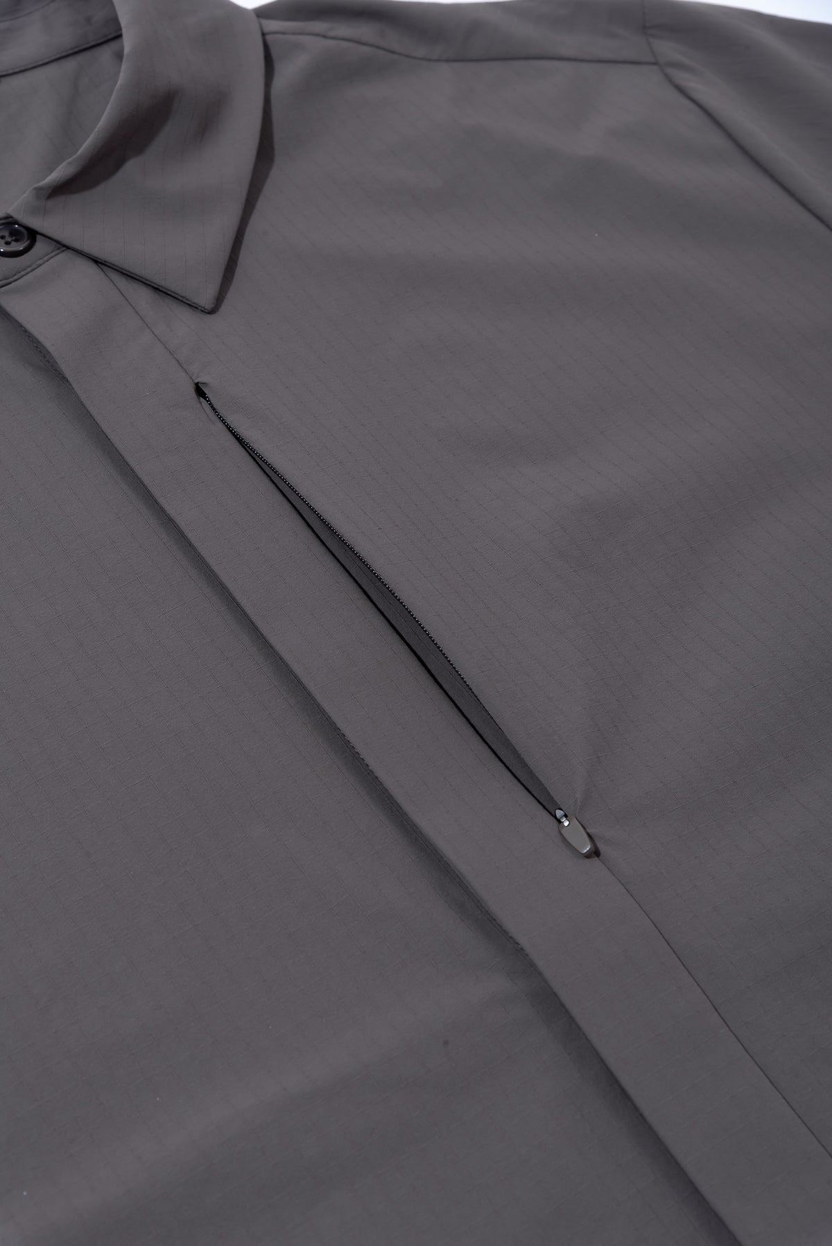 ALIGN BUTTON UP SHIRT